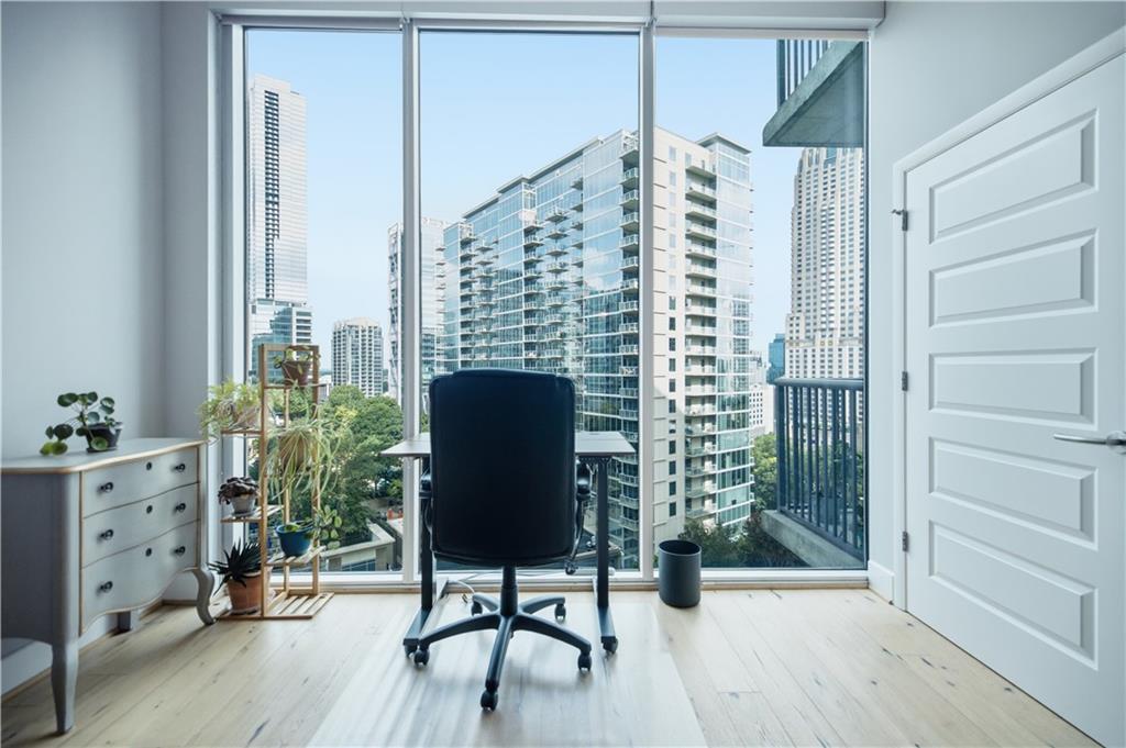 1080 Peachtree Street NE Unit 1212
