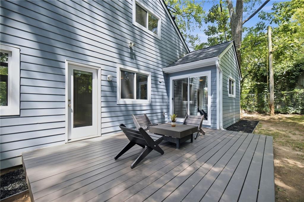 505 Oakdale Road NE