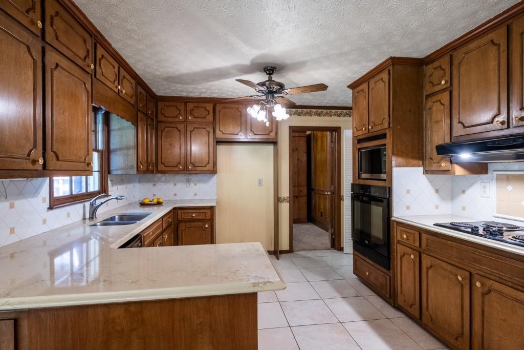 1126 Timothy Terrace