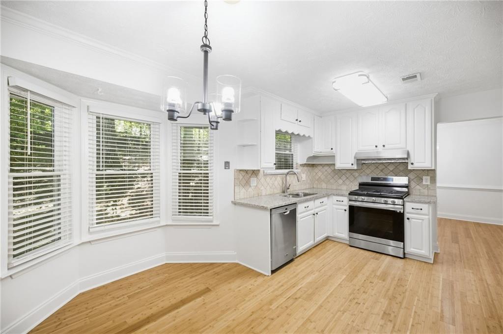 3863 Everett Court