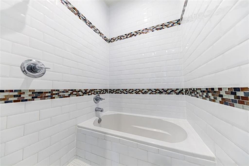 972 Dekalb Avenue NE Unit 205