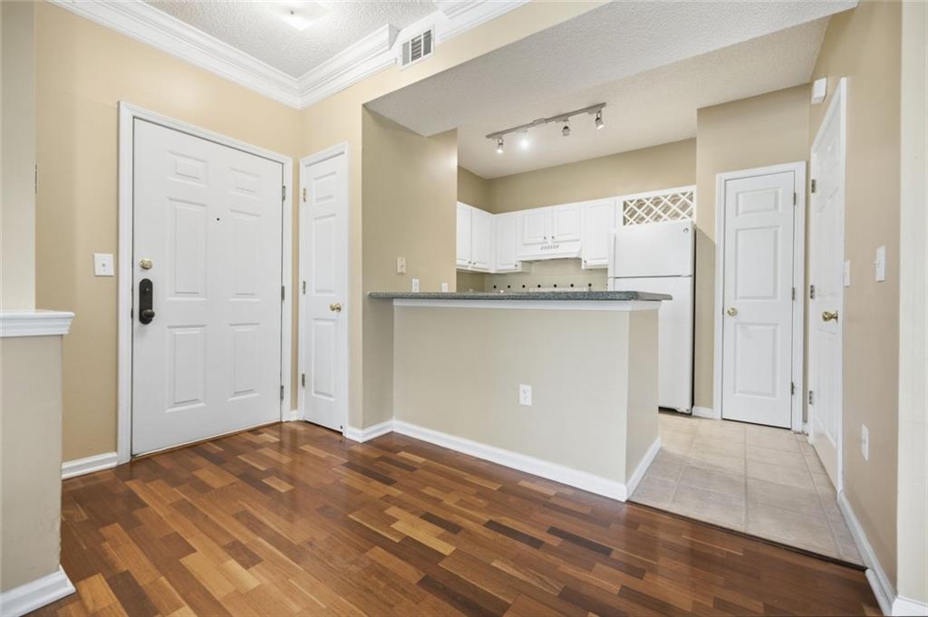 955 Juniper Street NE Unit 1312