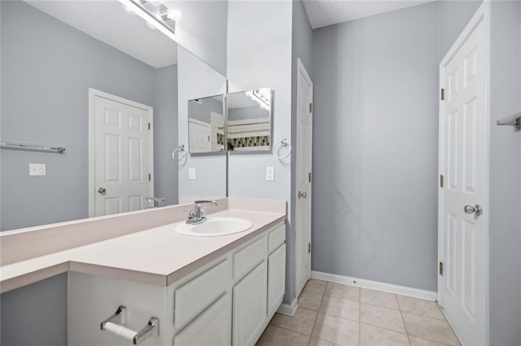 955 Juniper Street NE Unit 1312