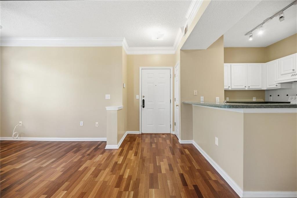 955 Juniper Street NE Unit 1312