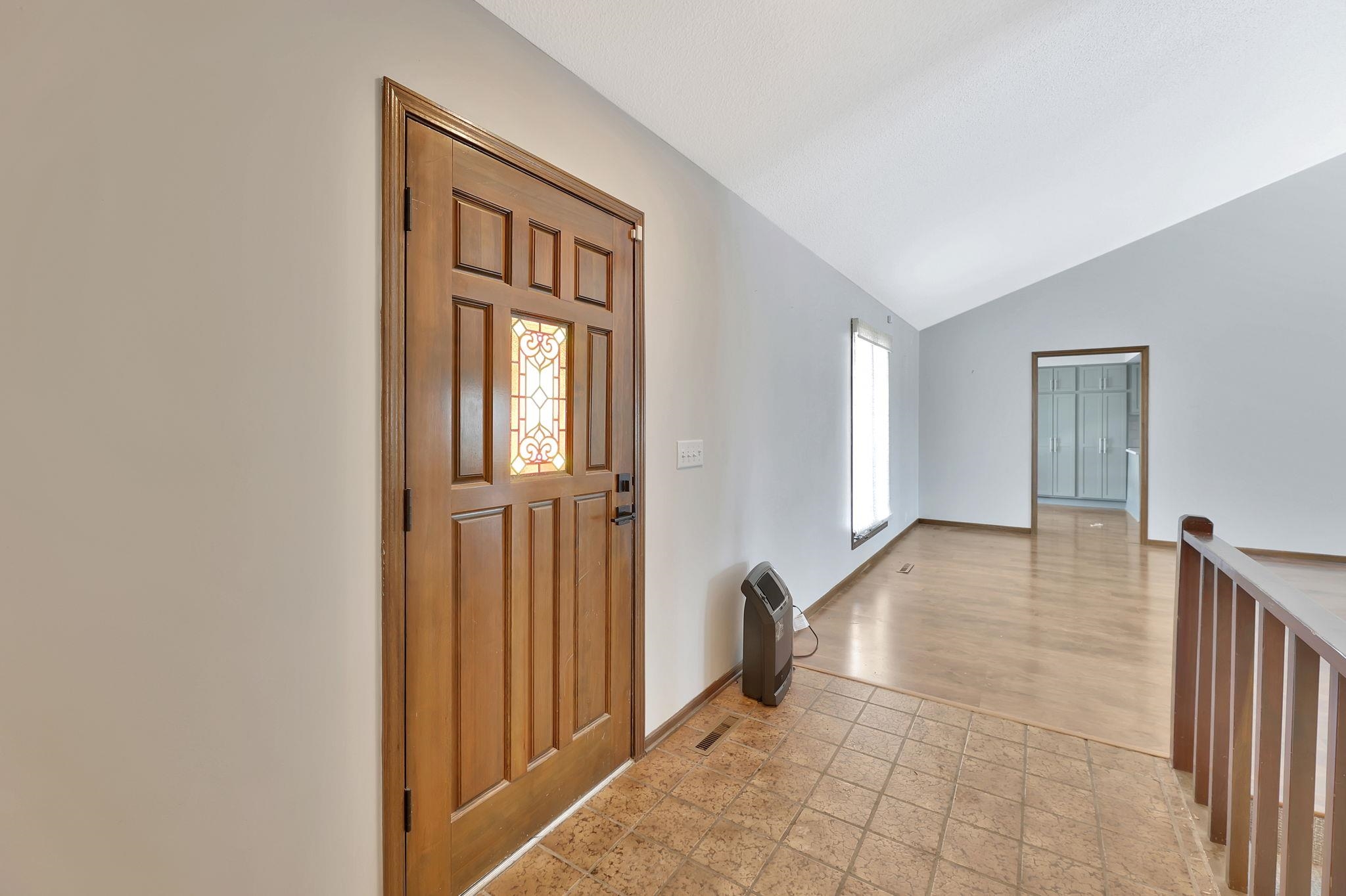 104 E Saint Cloud Pl