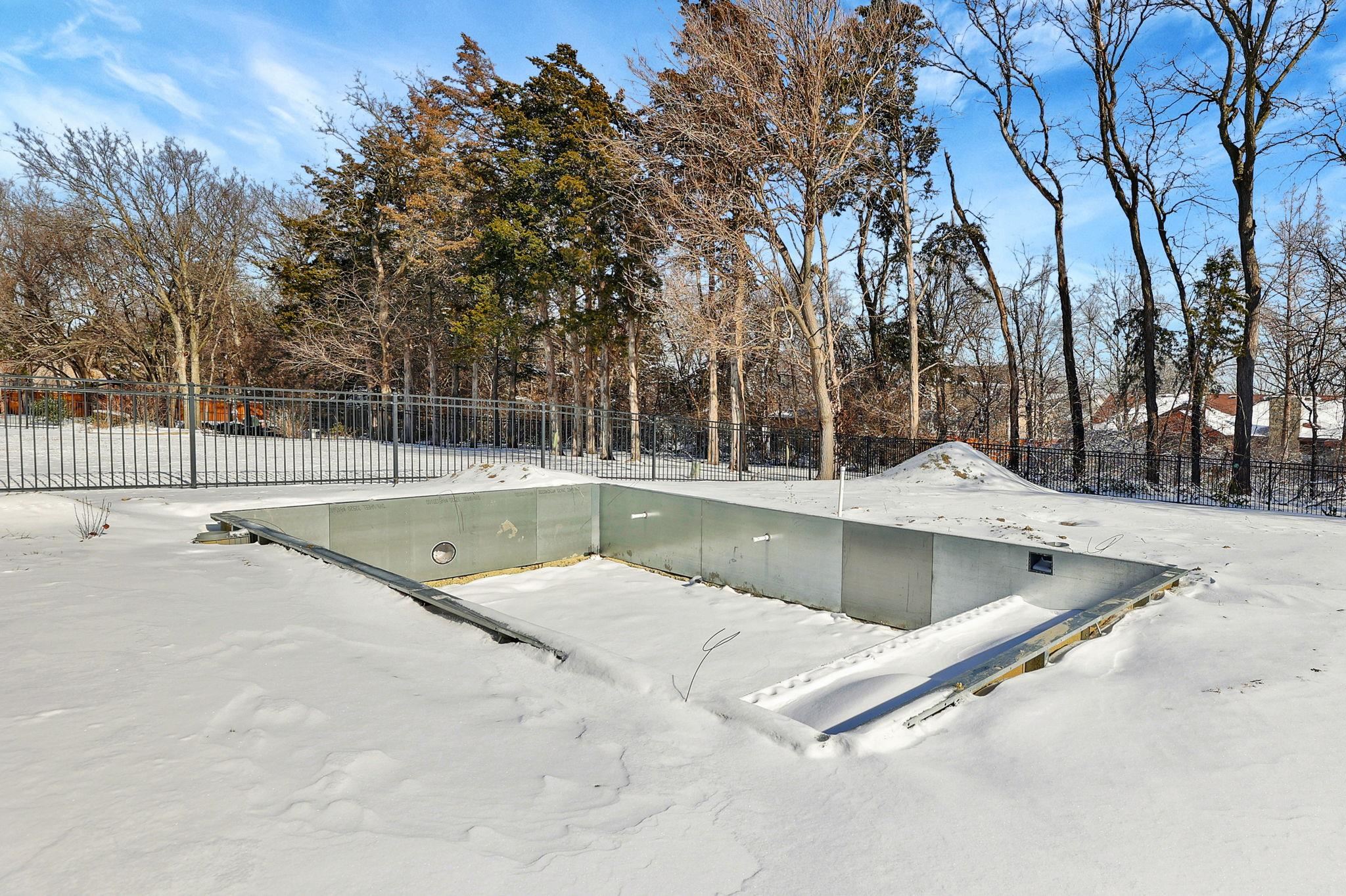 104 E Saint Cloud Pl