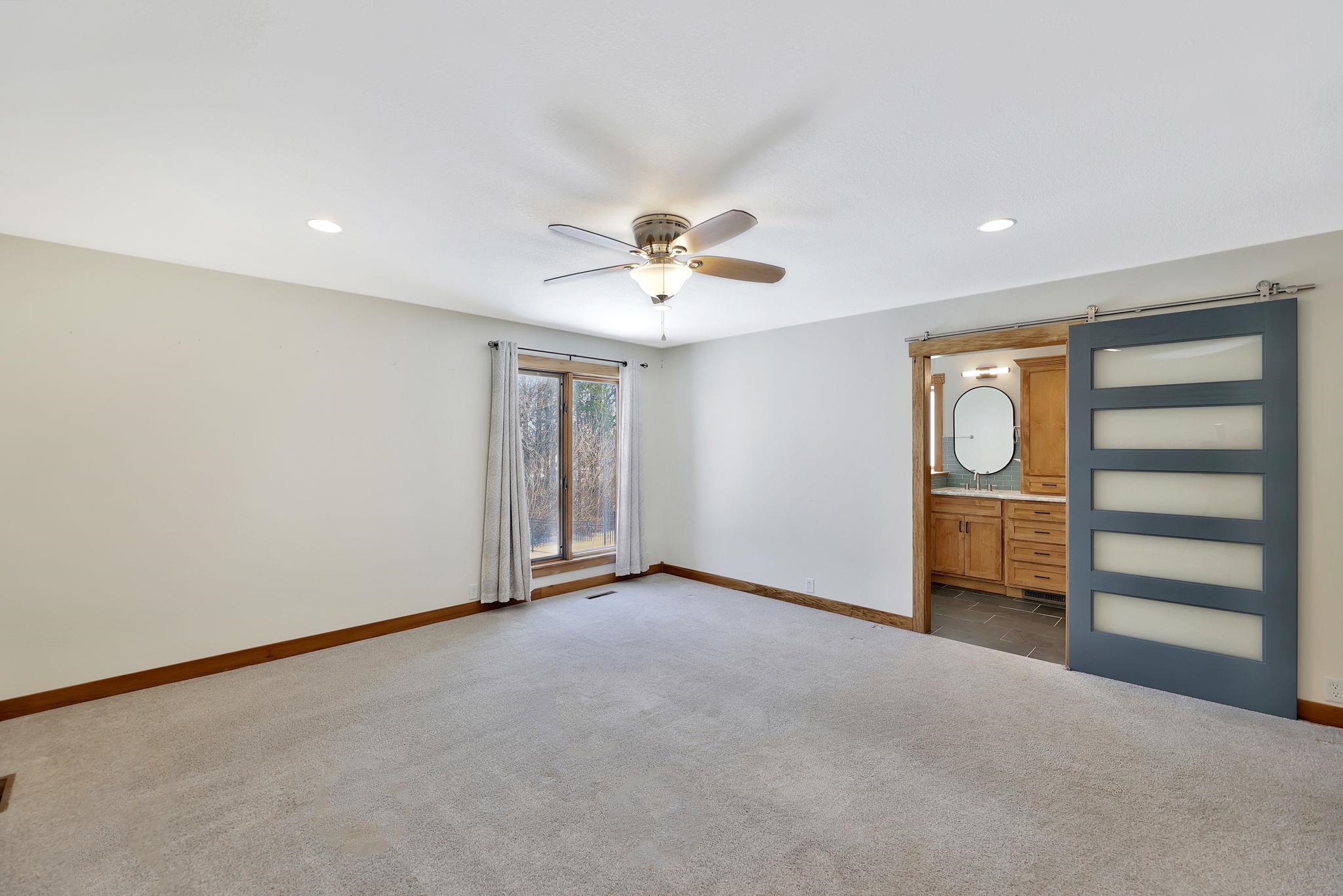 104 E Saint Cloud Pl