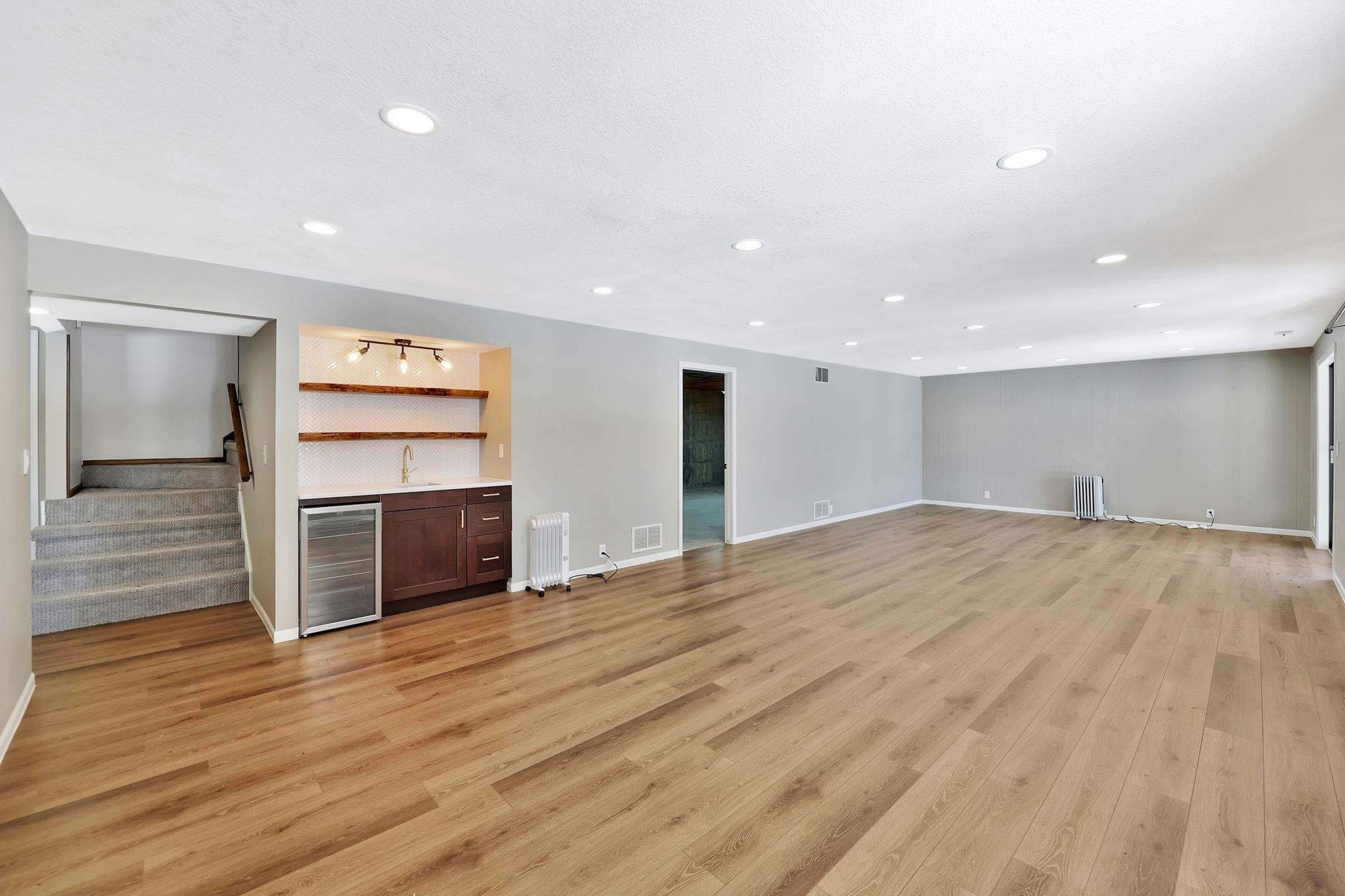 104 E Saint Cloud Pl