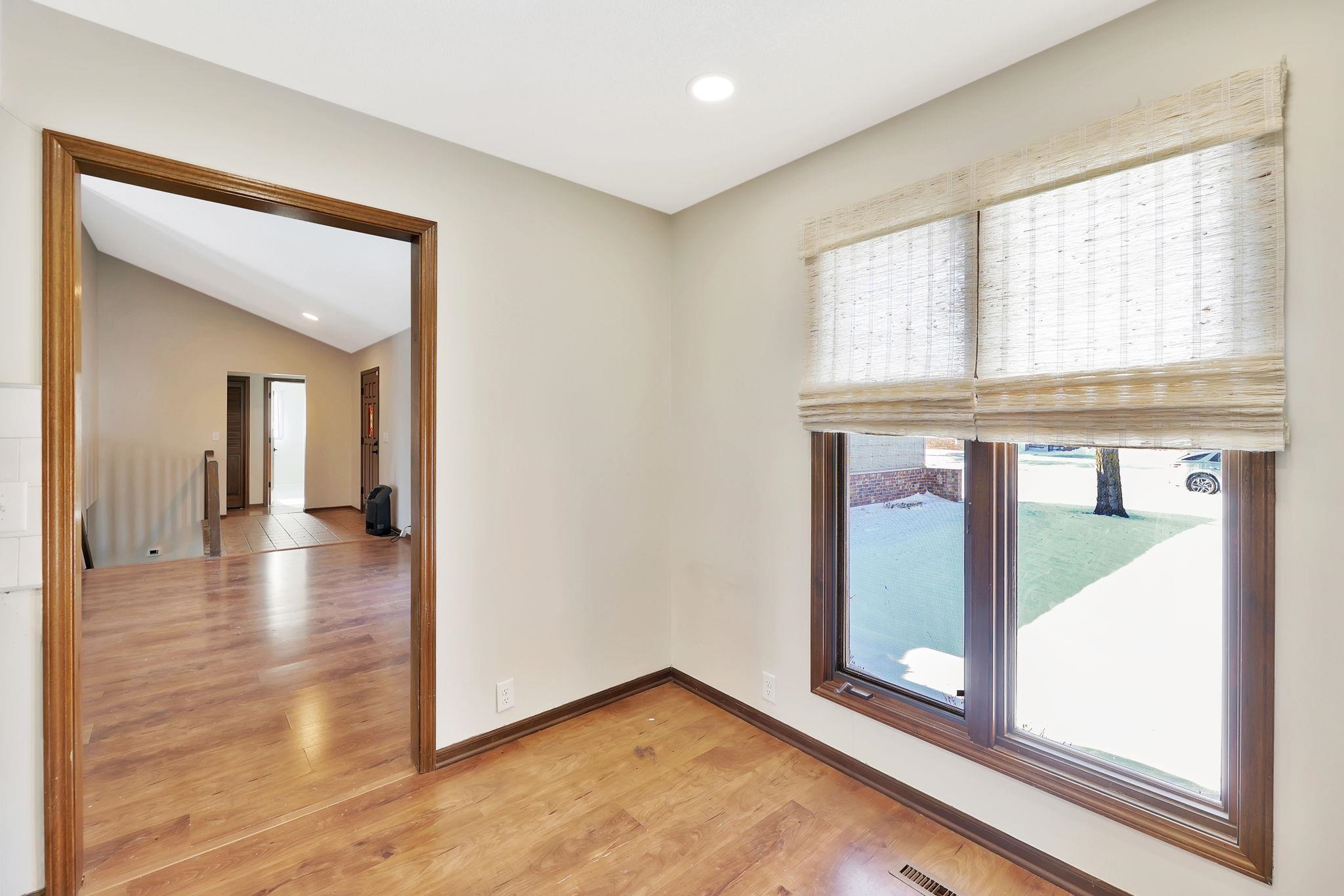 104 E Saint Cloud Pl