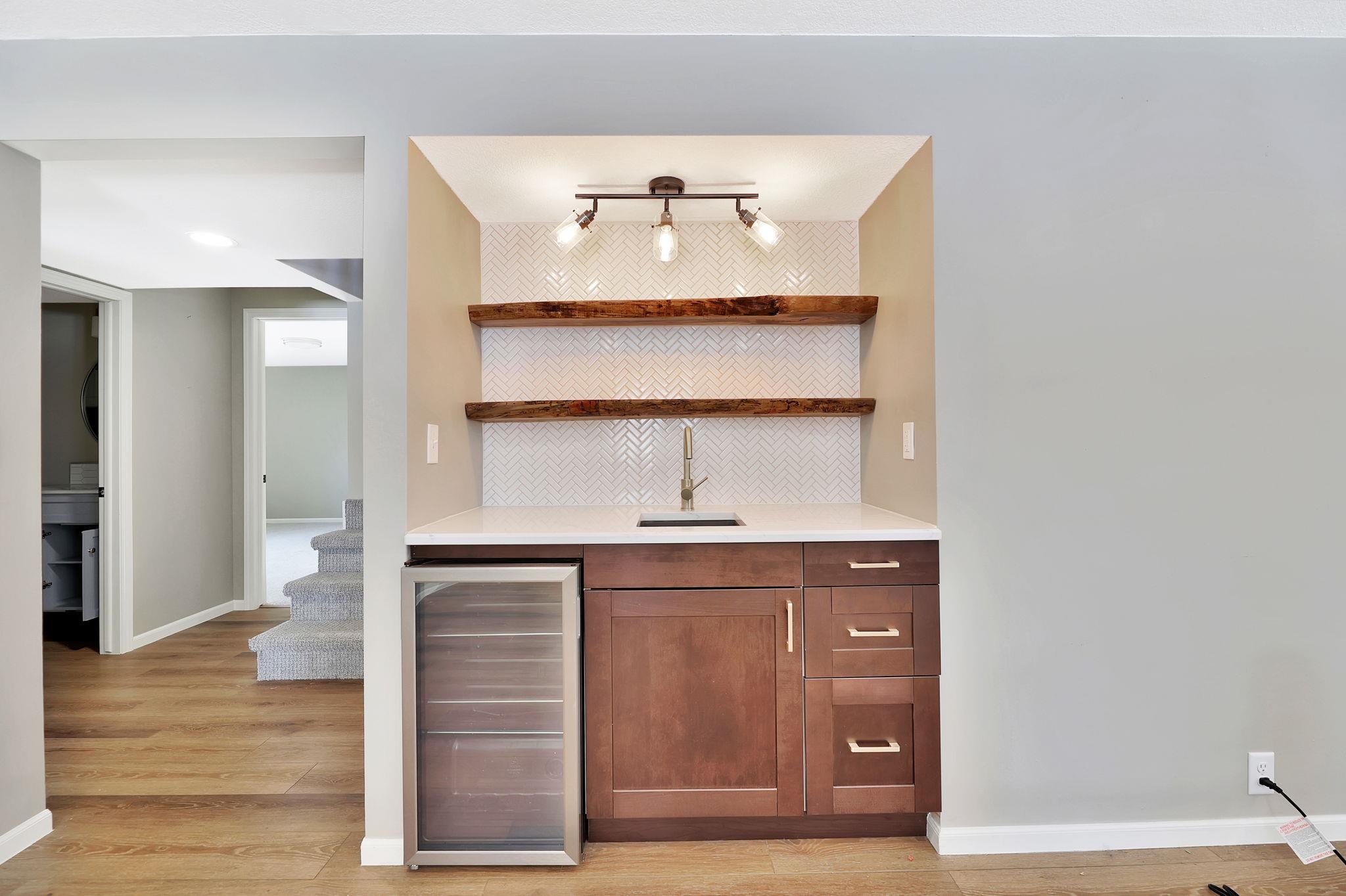 104 E Saint Cloud Pl