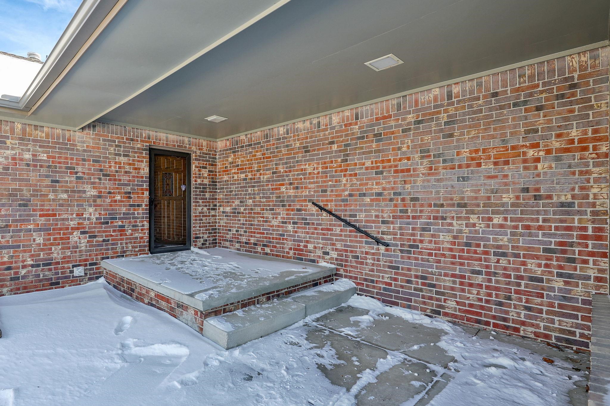 104 E Saint Cloud Pl