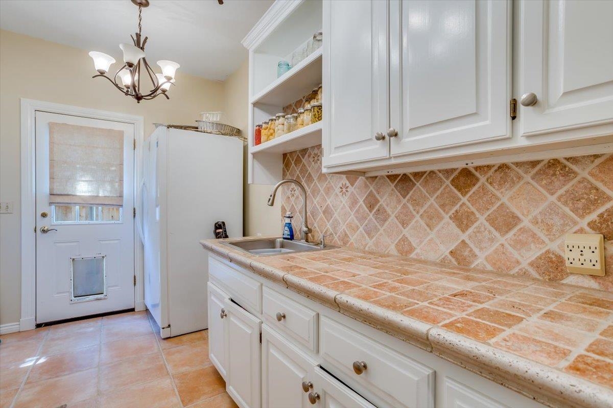 8920 E Summerfield St