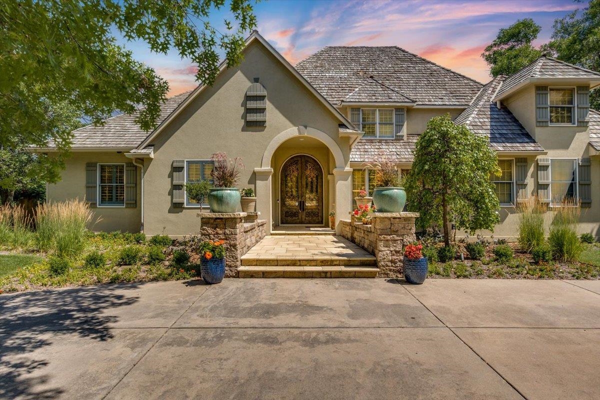 8920 E Summerfield St