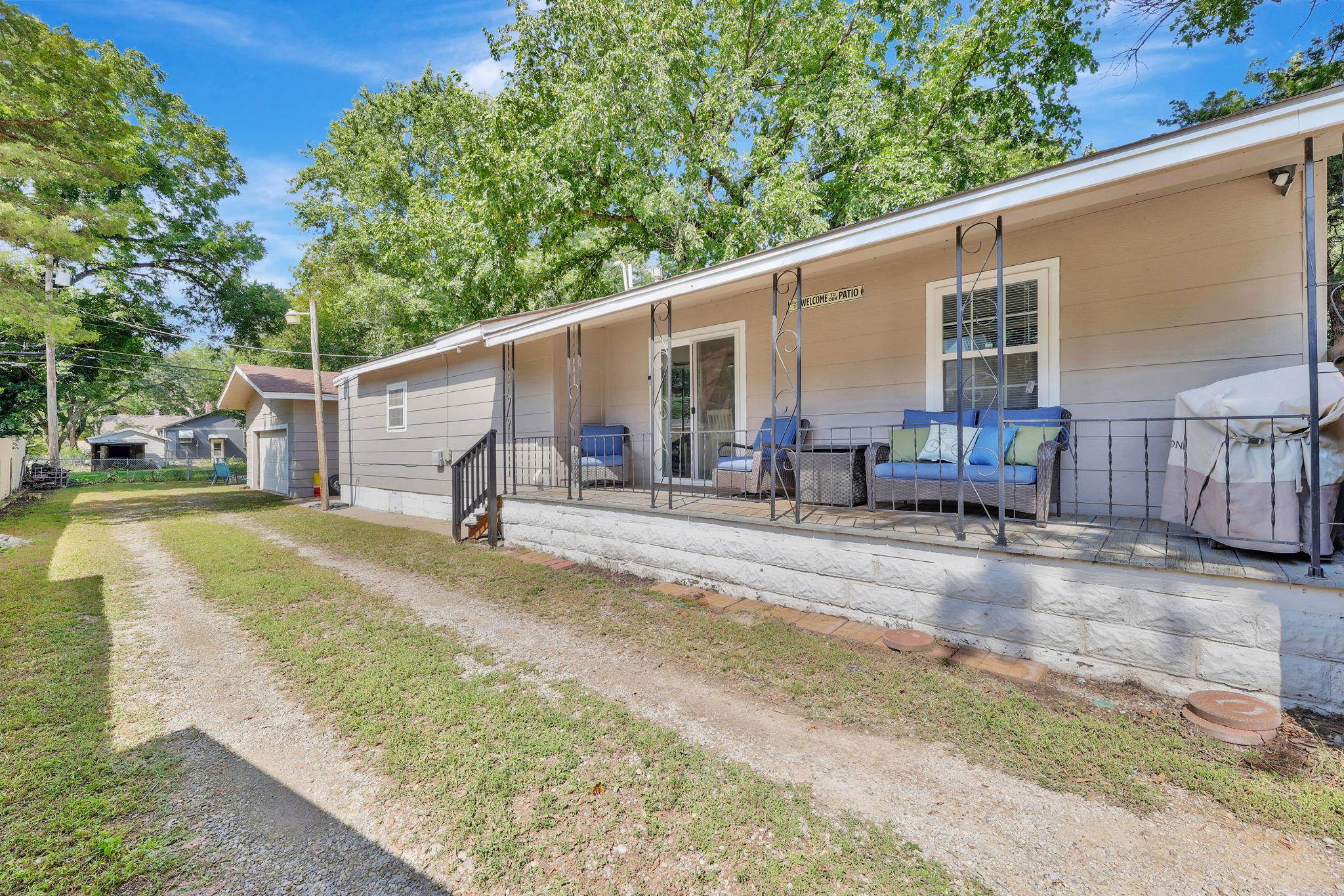 3139 N Jeanette St