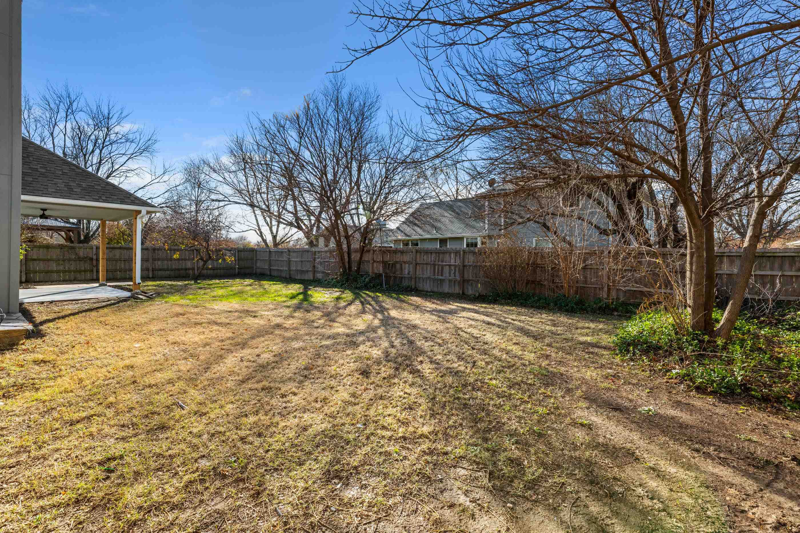 2461 N Bromfield Cir