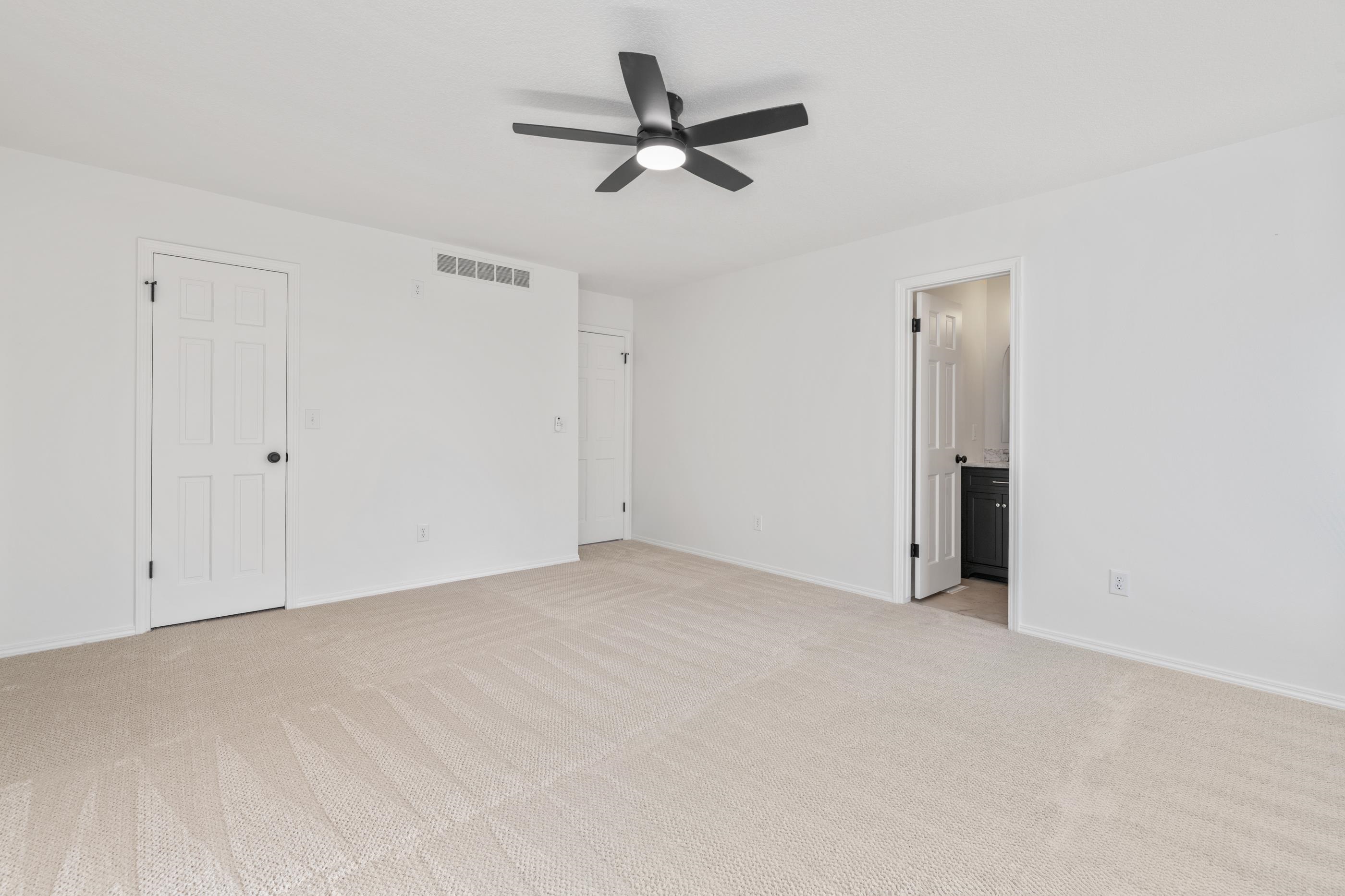 2461 N Bromfield Cir