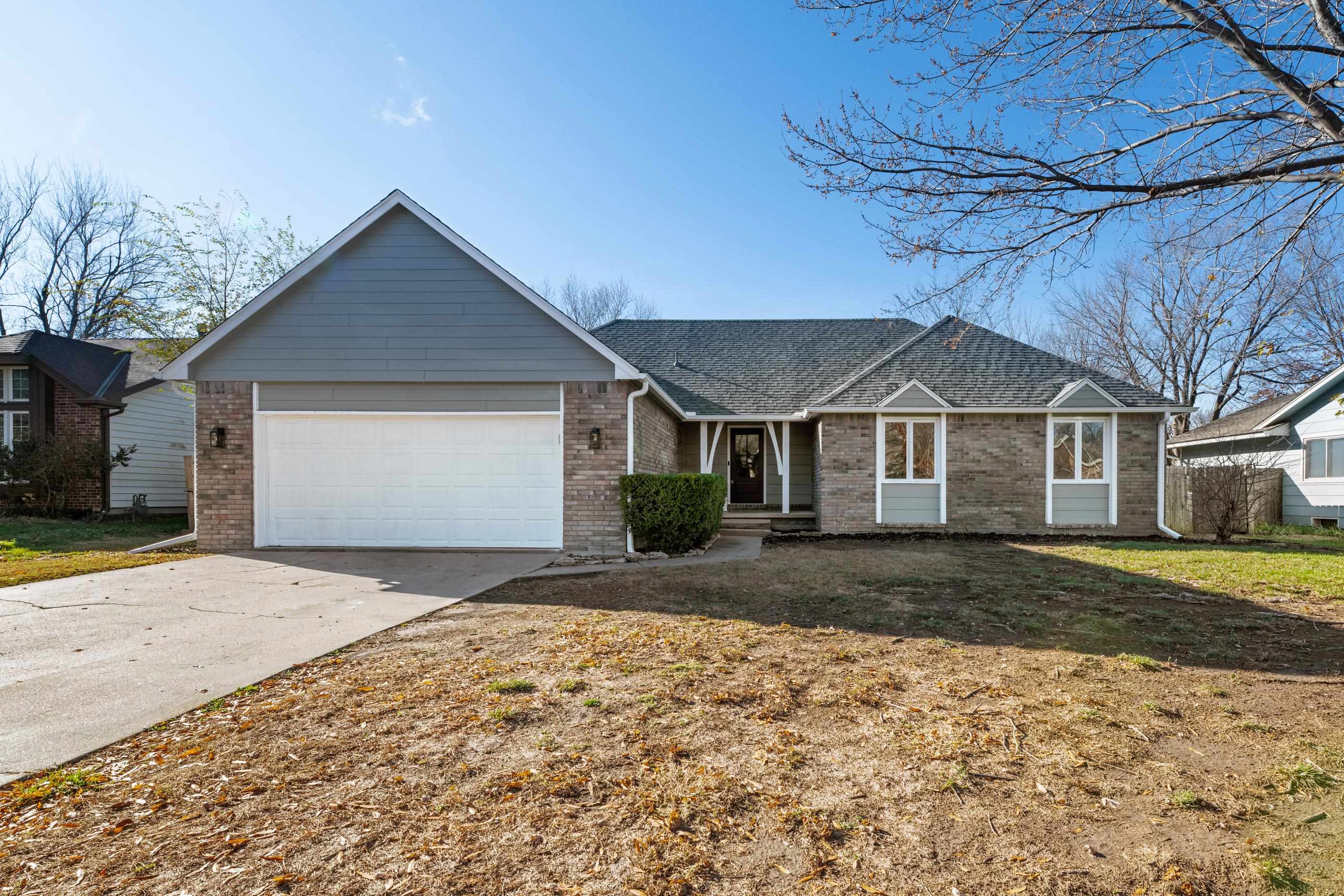 2461 N Bromfield Cir