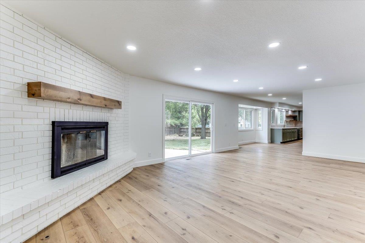 7966 E Dublin Ct