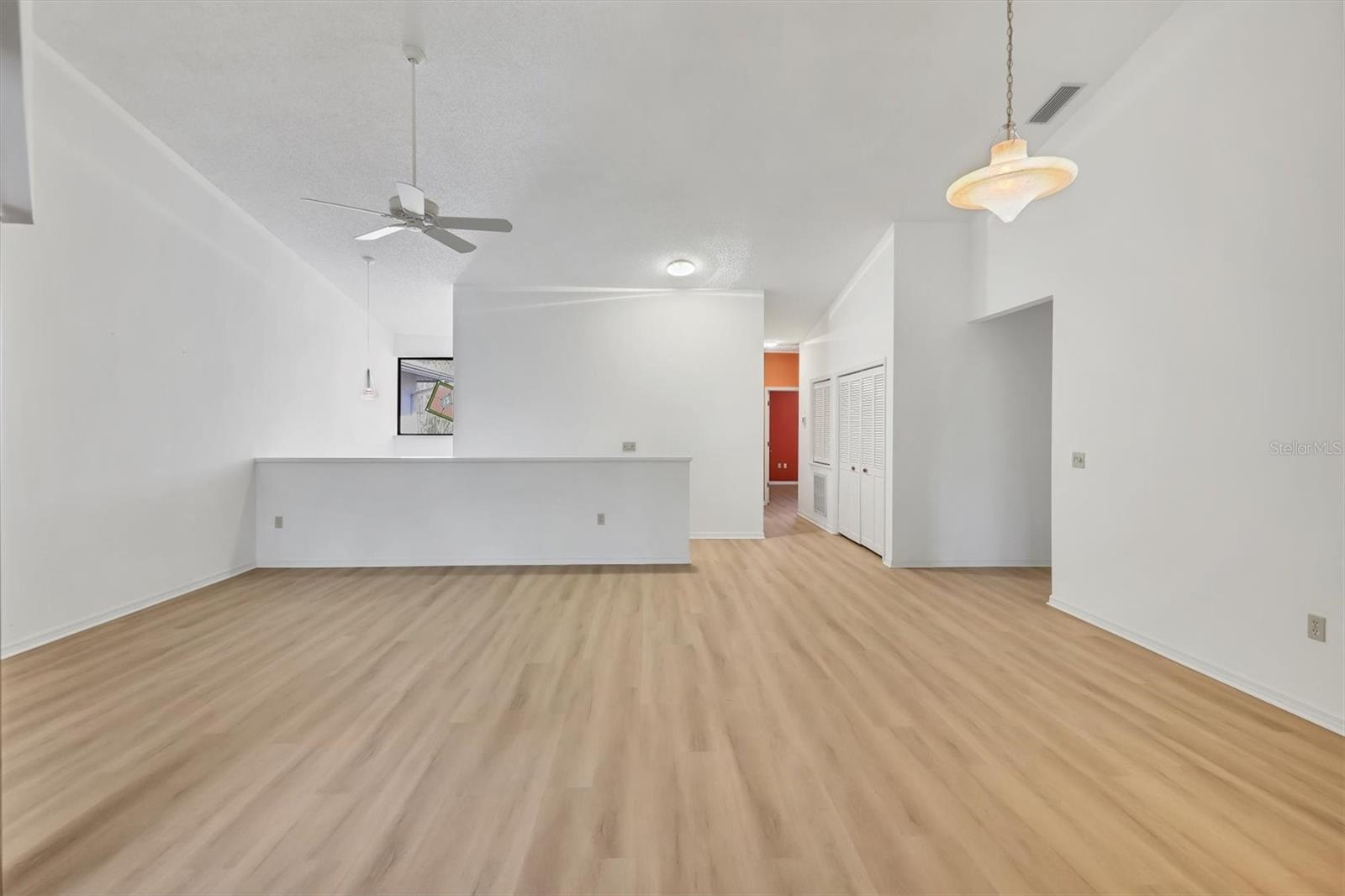 1676 STARLING DR #202