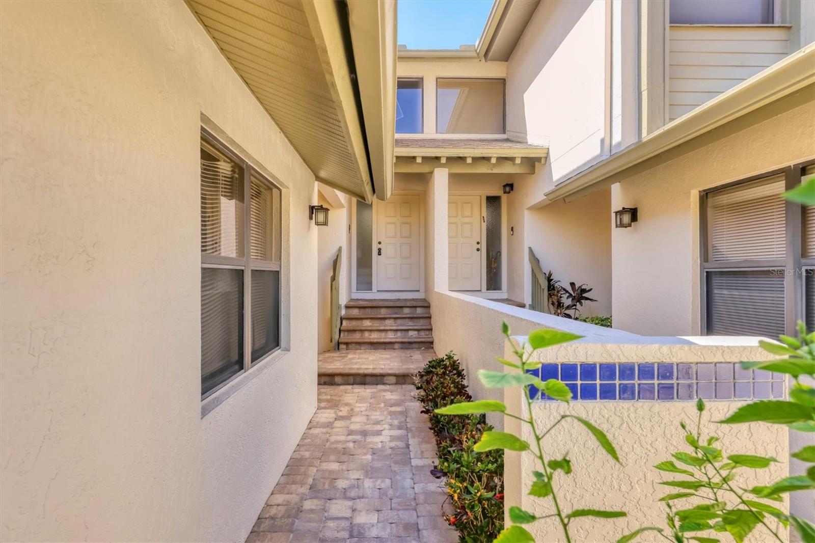 1676 STARLING DR #202