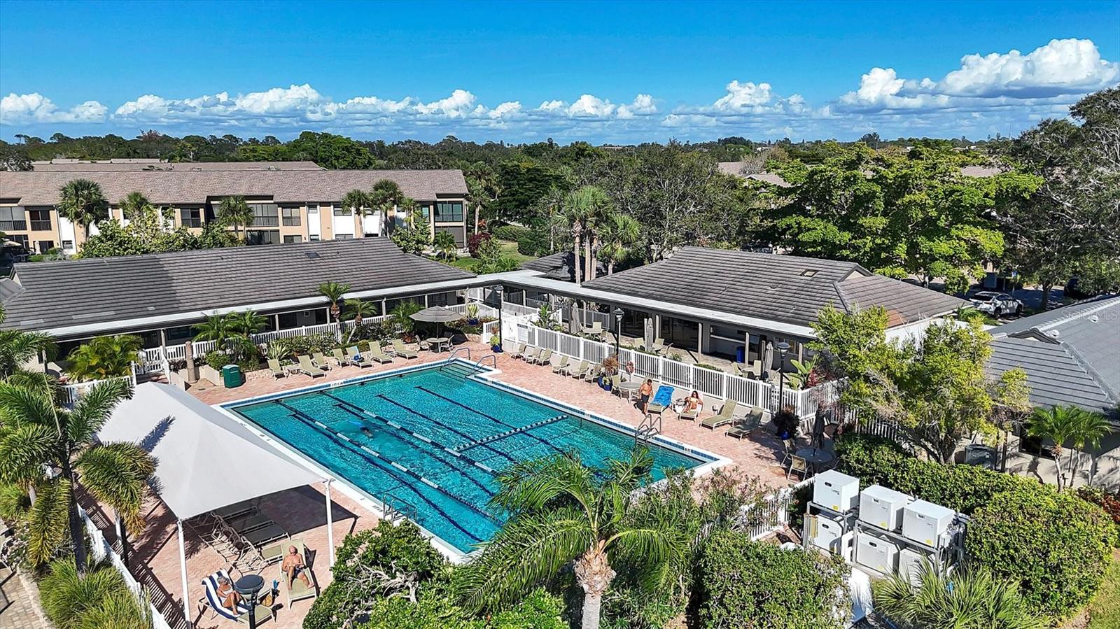 1676 STARLING DR #202