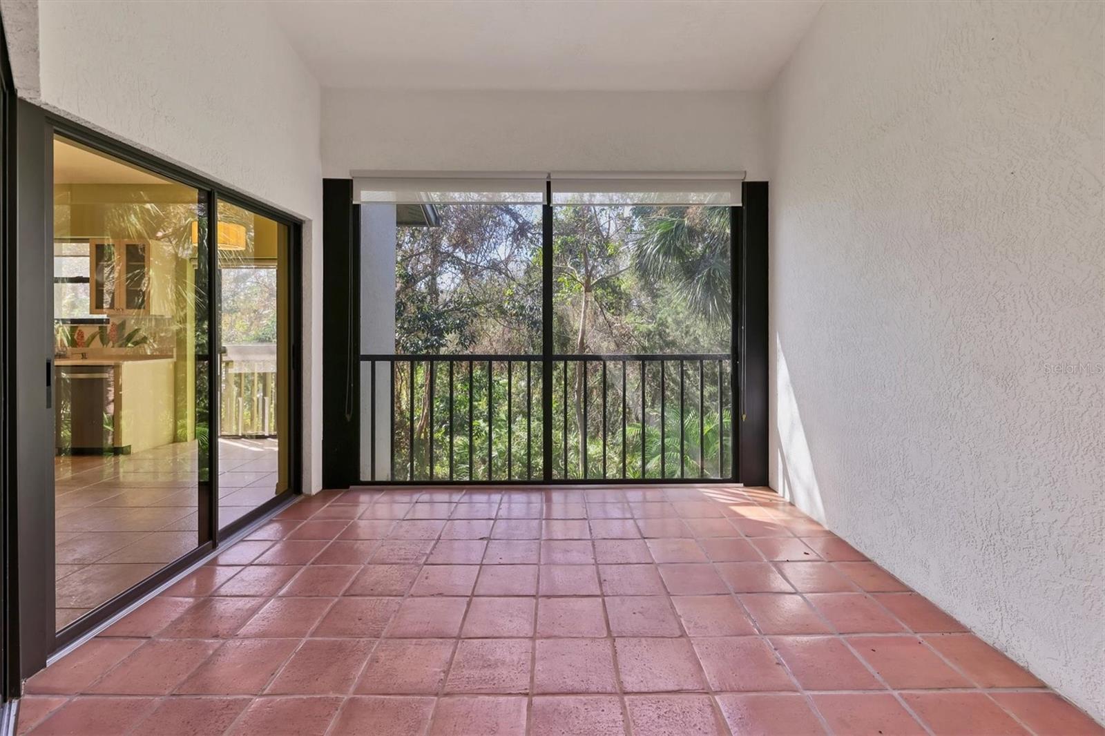 1676 STARLING DR #202