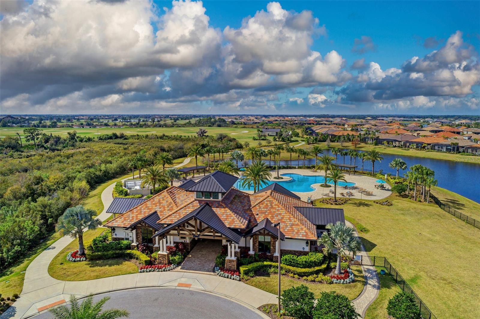 7130 WHITTLEBURY TRL