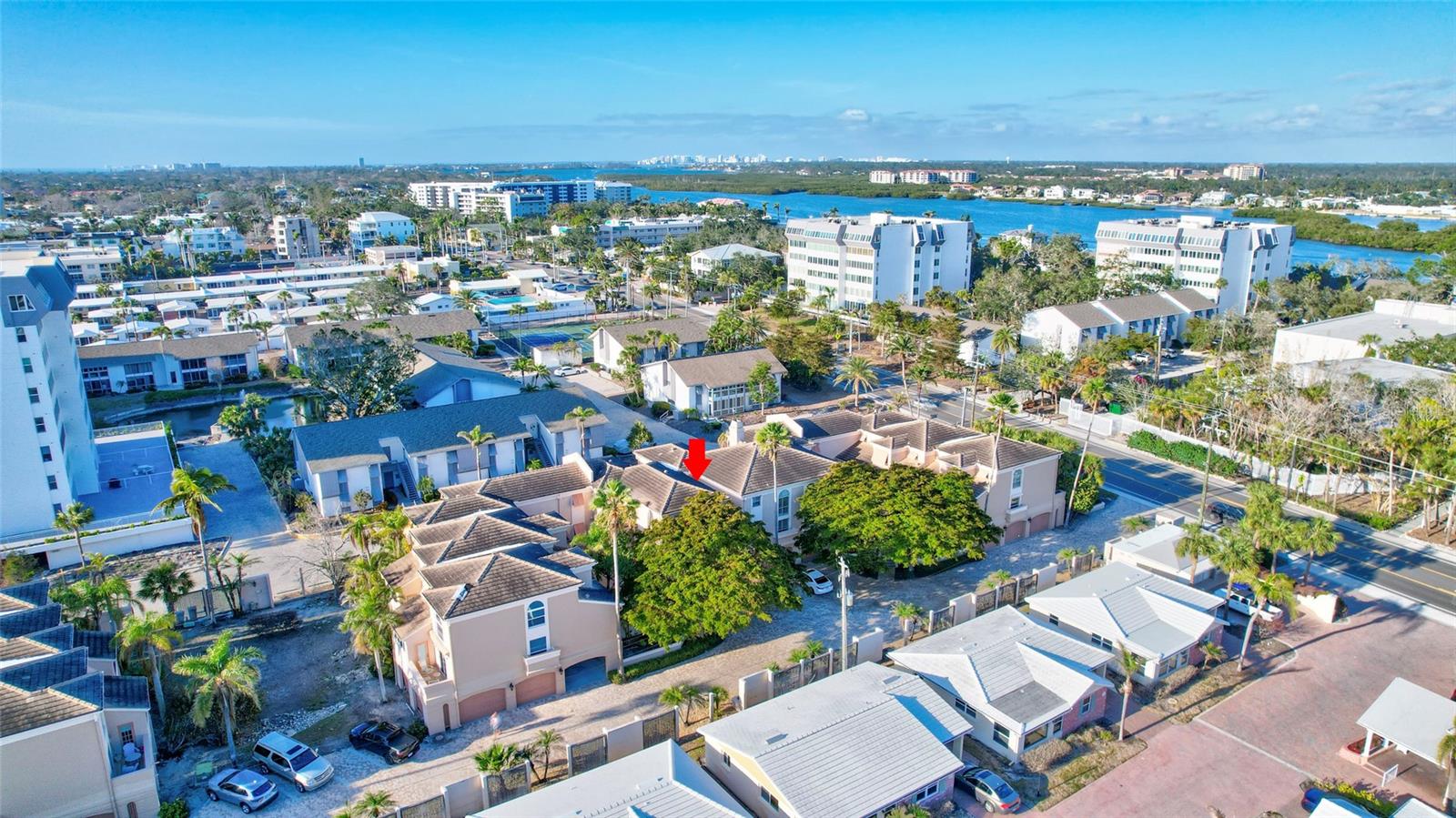 1185 COQUILLE ST #305