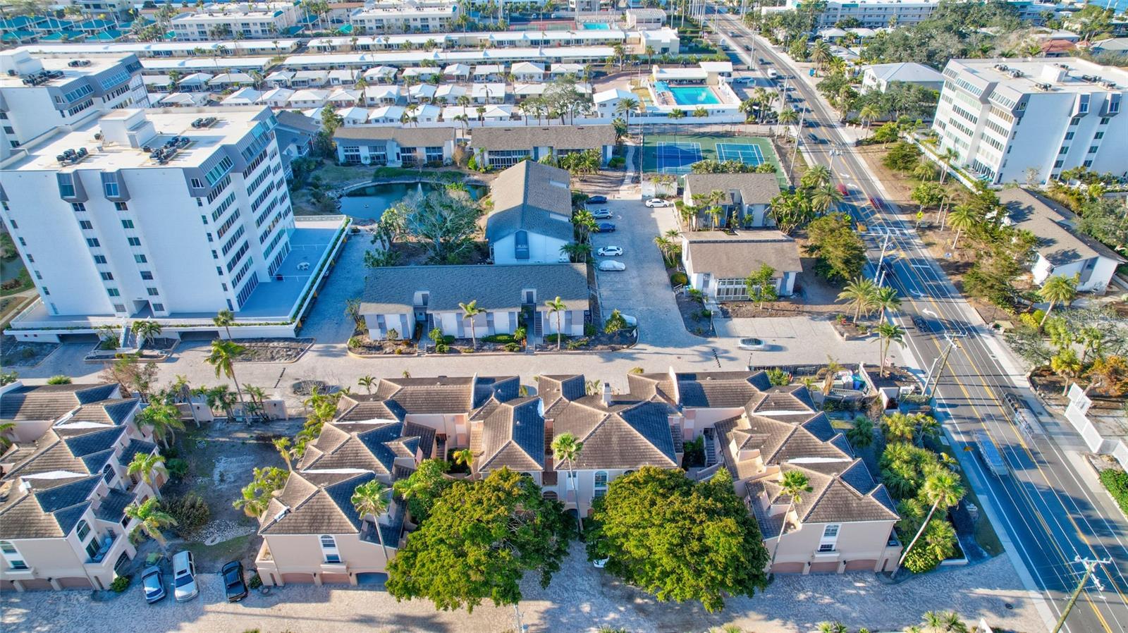 1185 COQUILLE ST #305