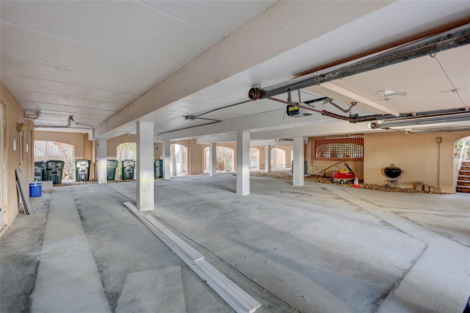 1185 COQUILLE ST #305