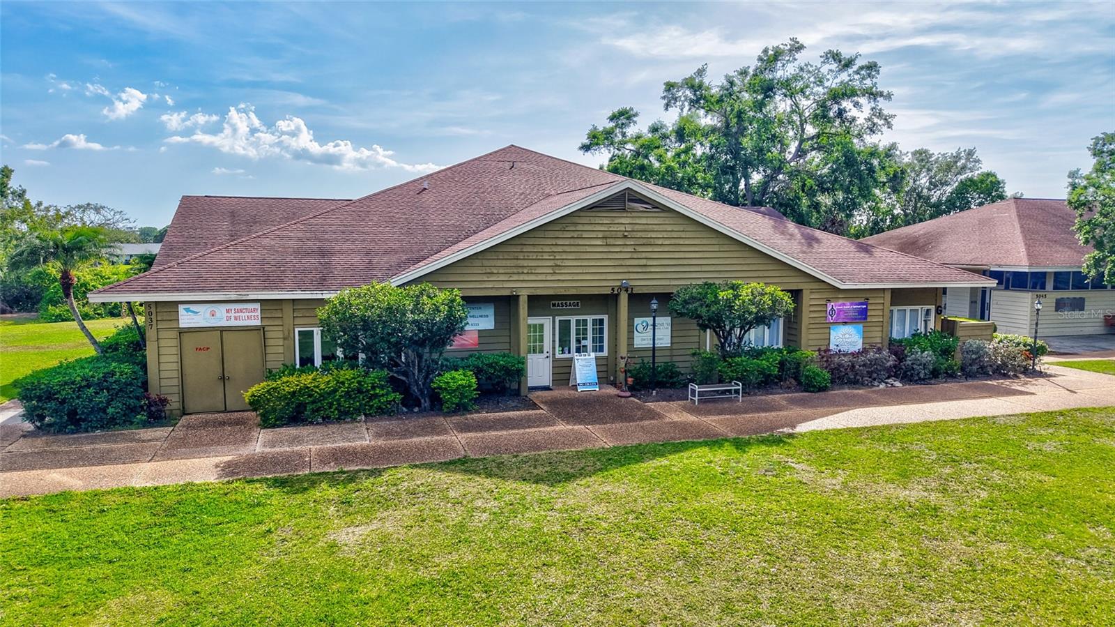 4487 GLEBE FARM RD