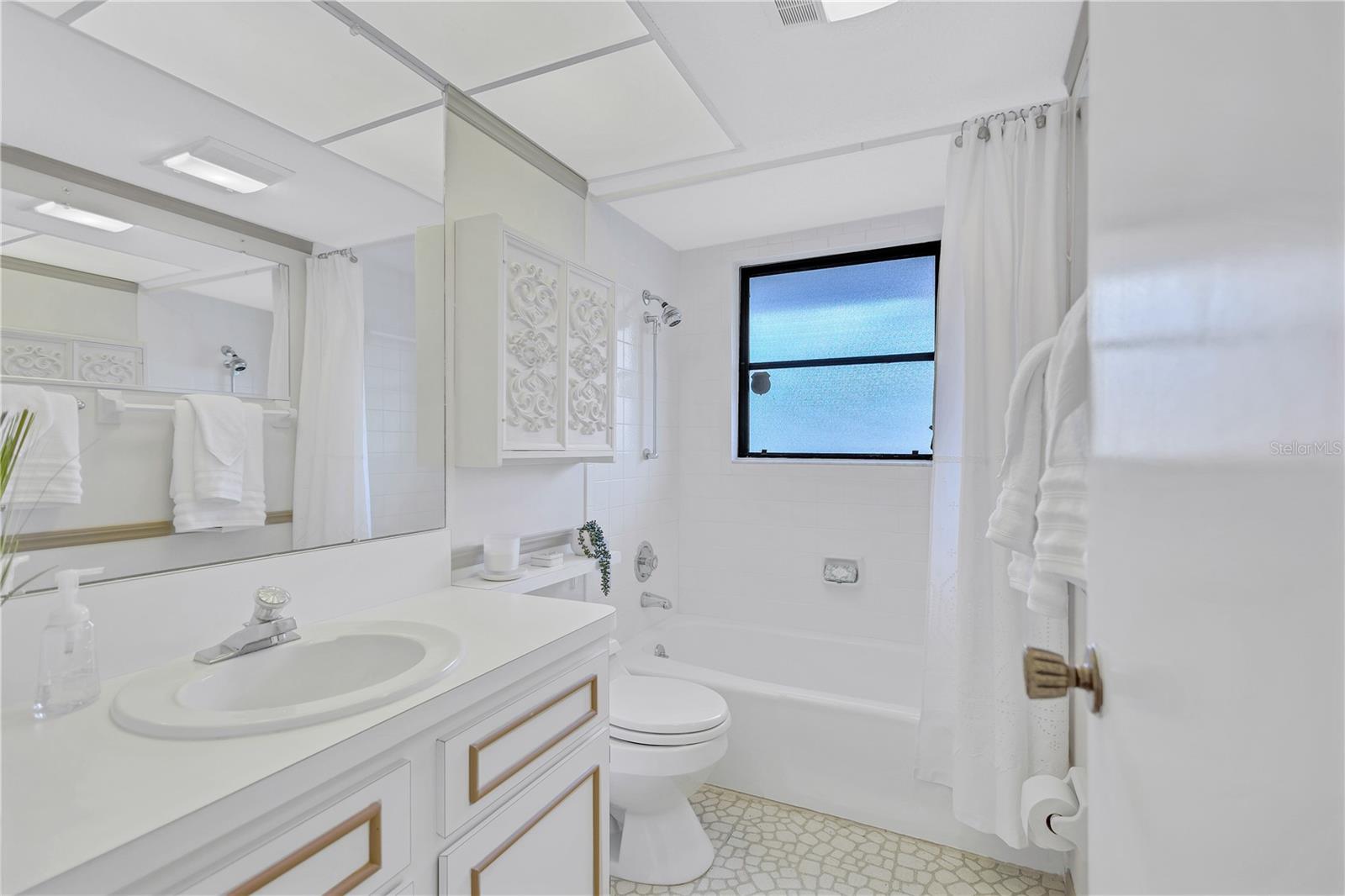 4487 GLEBE FARM RD