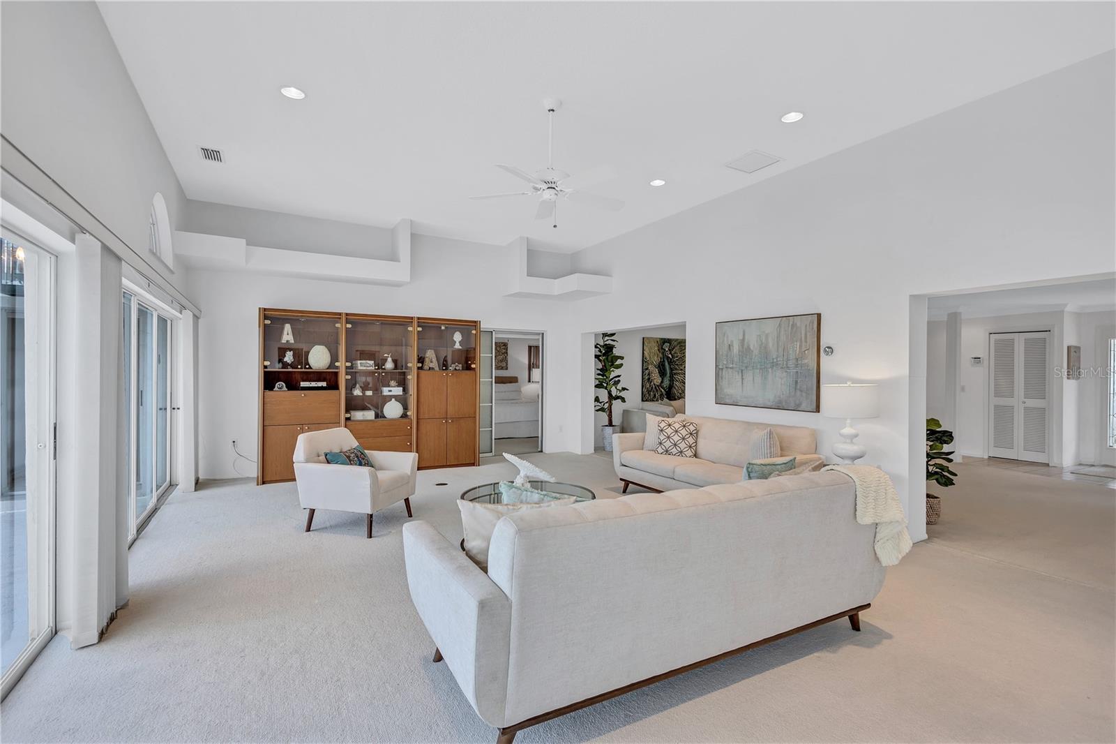 4487 GLEBE FARM RD