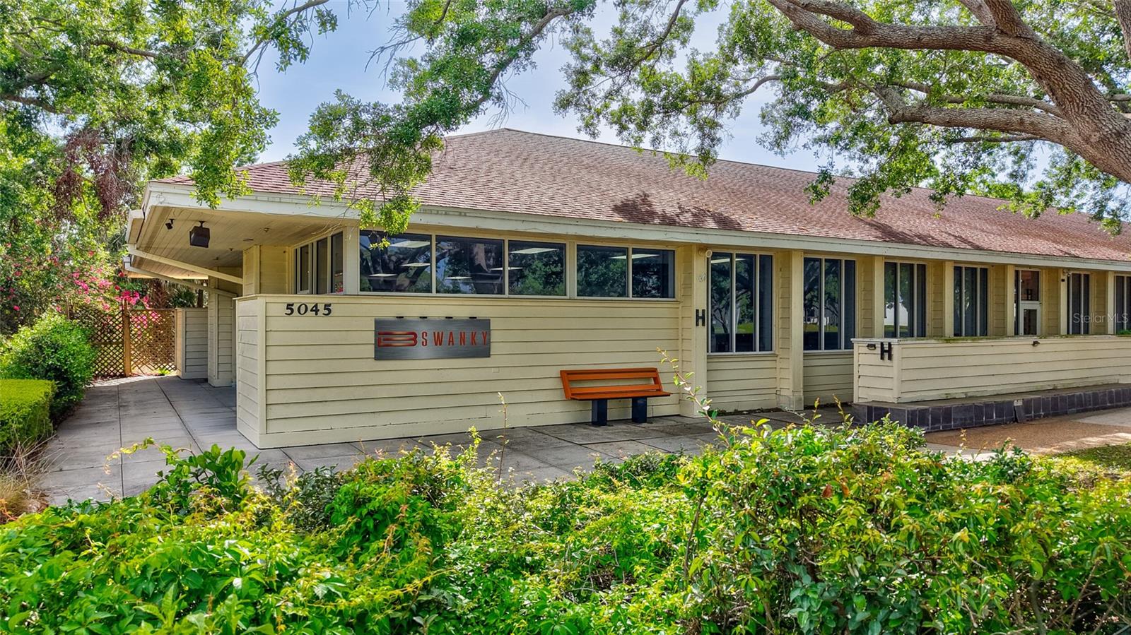 4487 GLEBE FARM RD