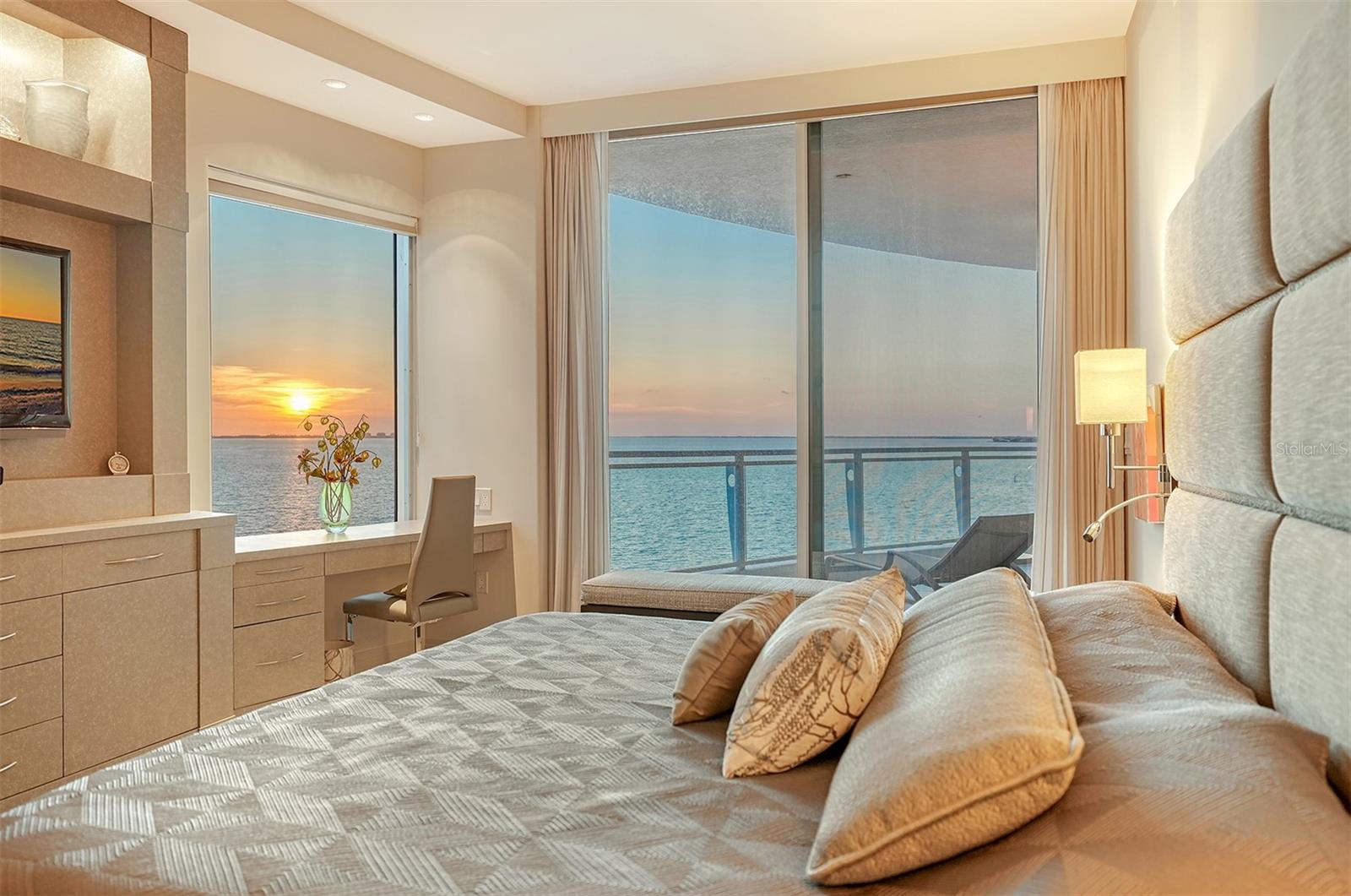 990 BLVD OF THE ARTS #801