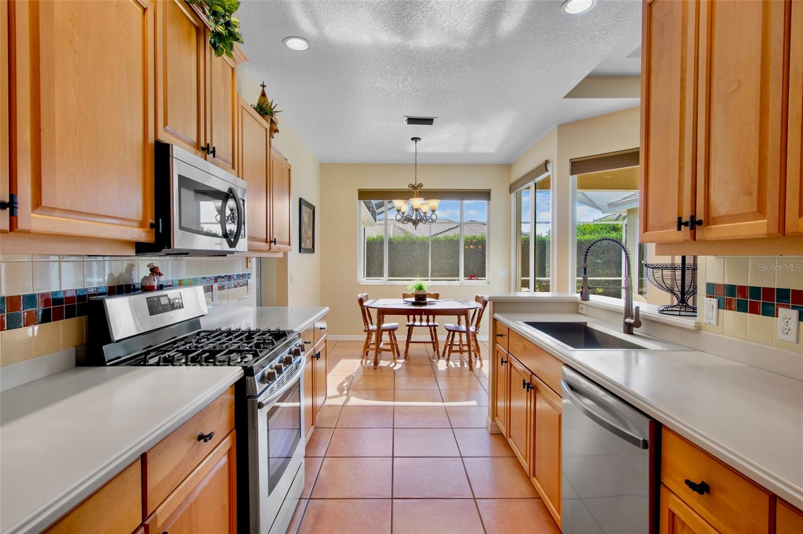 7993 MEADOW RUSH LOOP