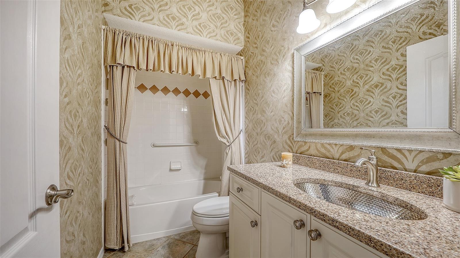 9447 FOREST HILLS CIR