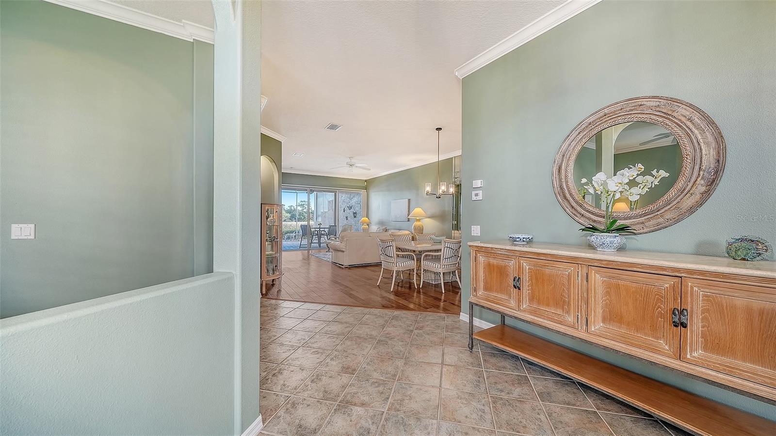 9447 FOREST HILLS CIR