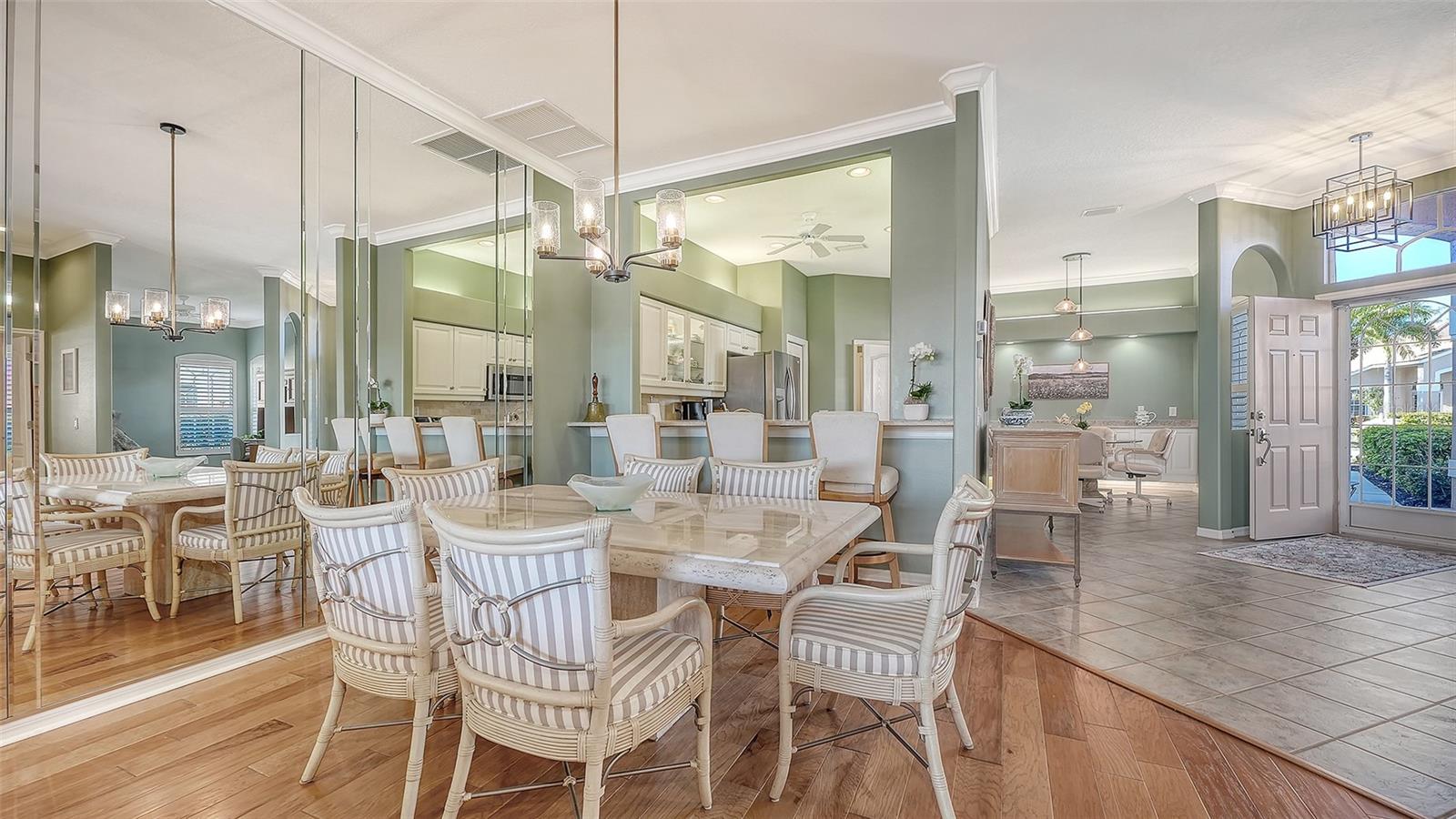 9447 FOREST HILLS CIR