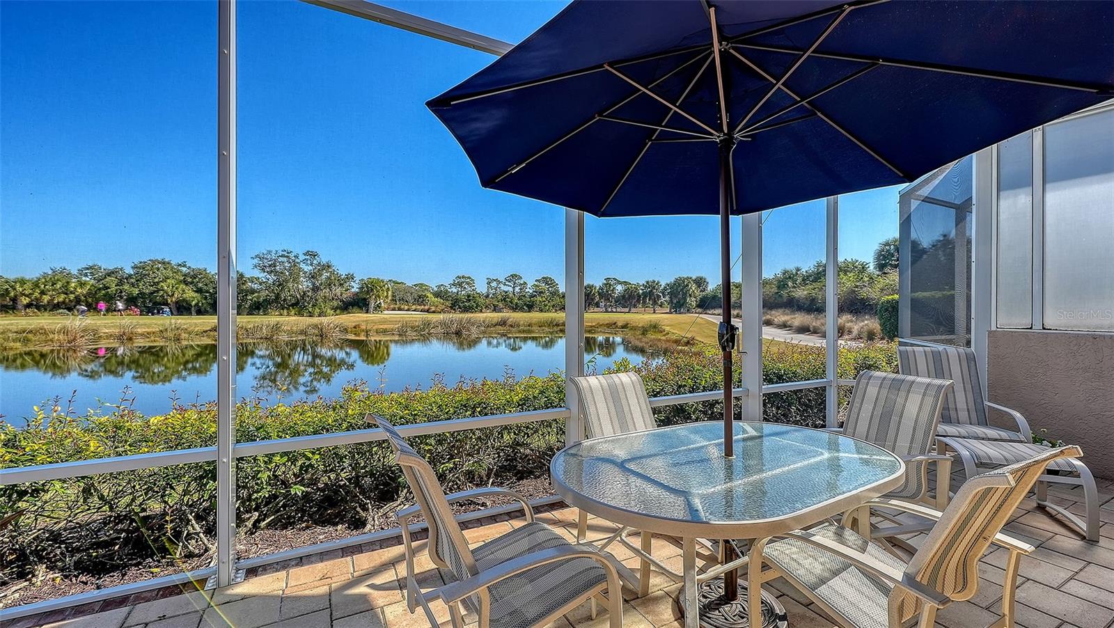 9447 FOREST HILLS CIR