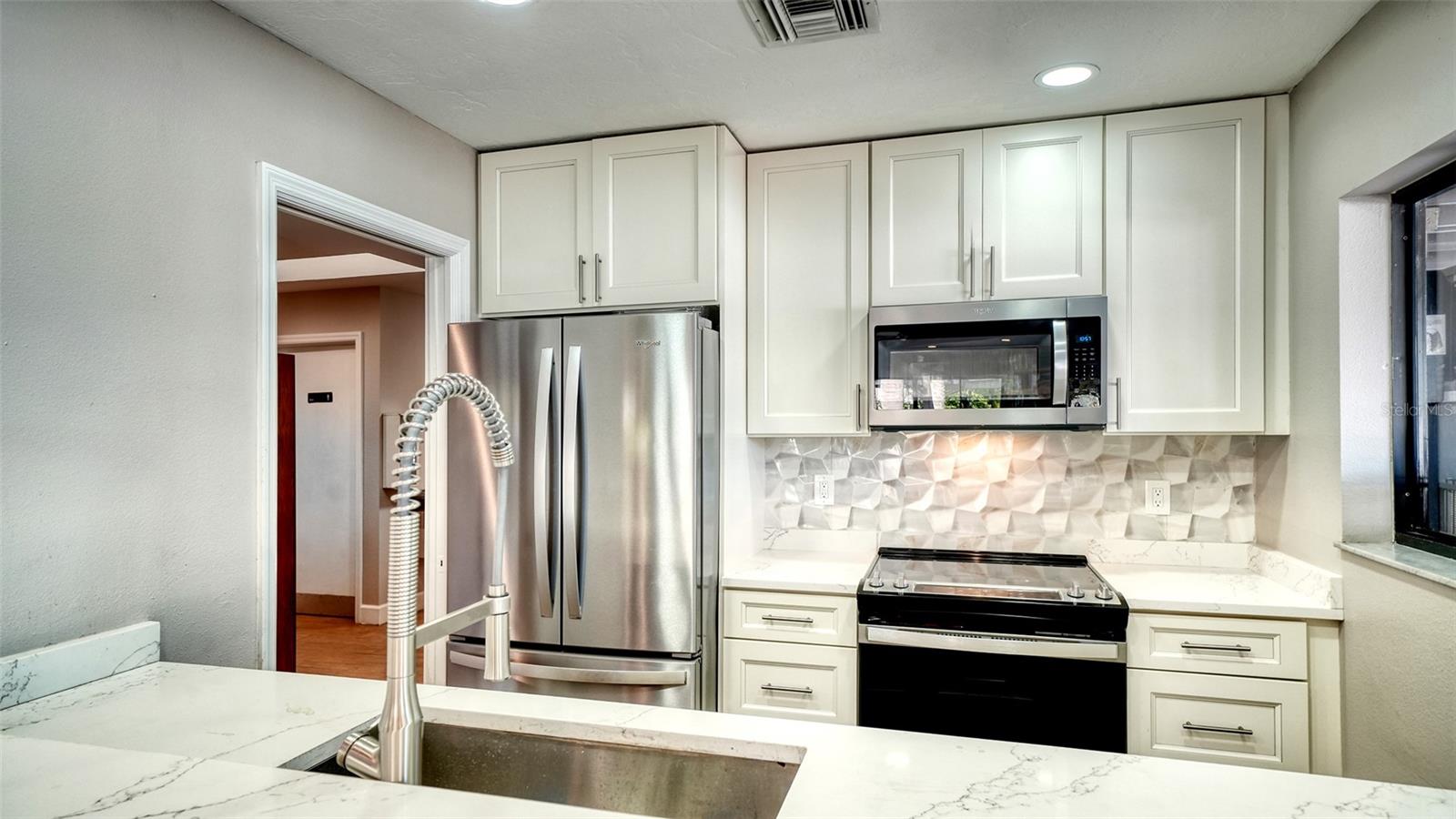 5161 FLICKER FIELD CIR