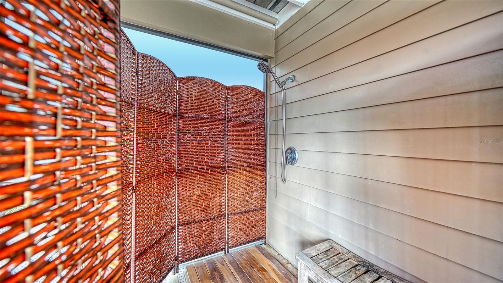 5188 SIESTA WOODS DR