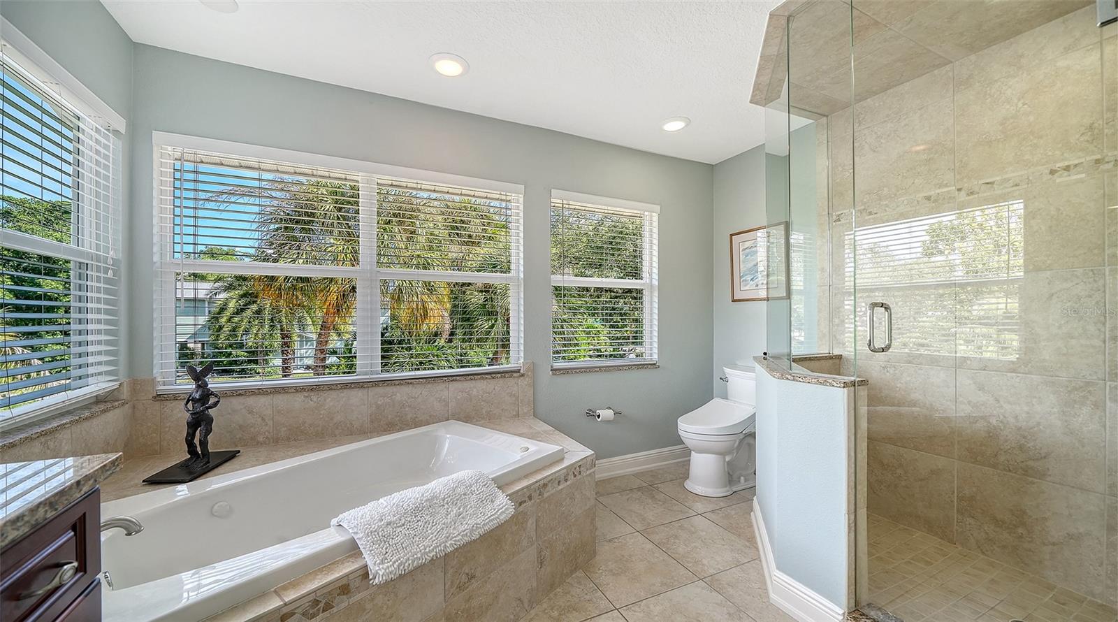5188 SIESTA WOODS DR