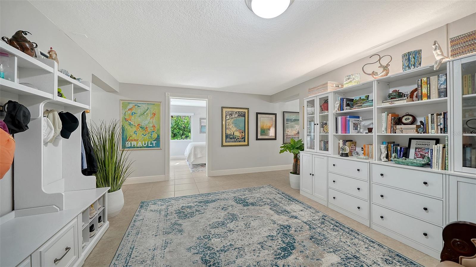 5188 SIESTA WOODS DR