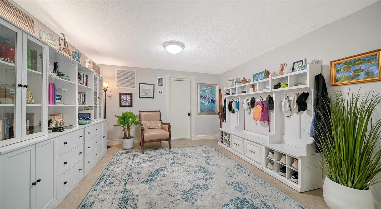 5188 SIESTA WOODS DR