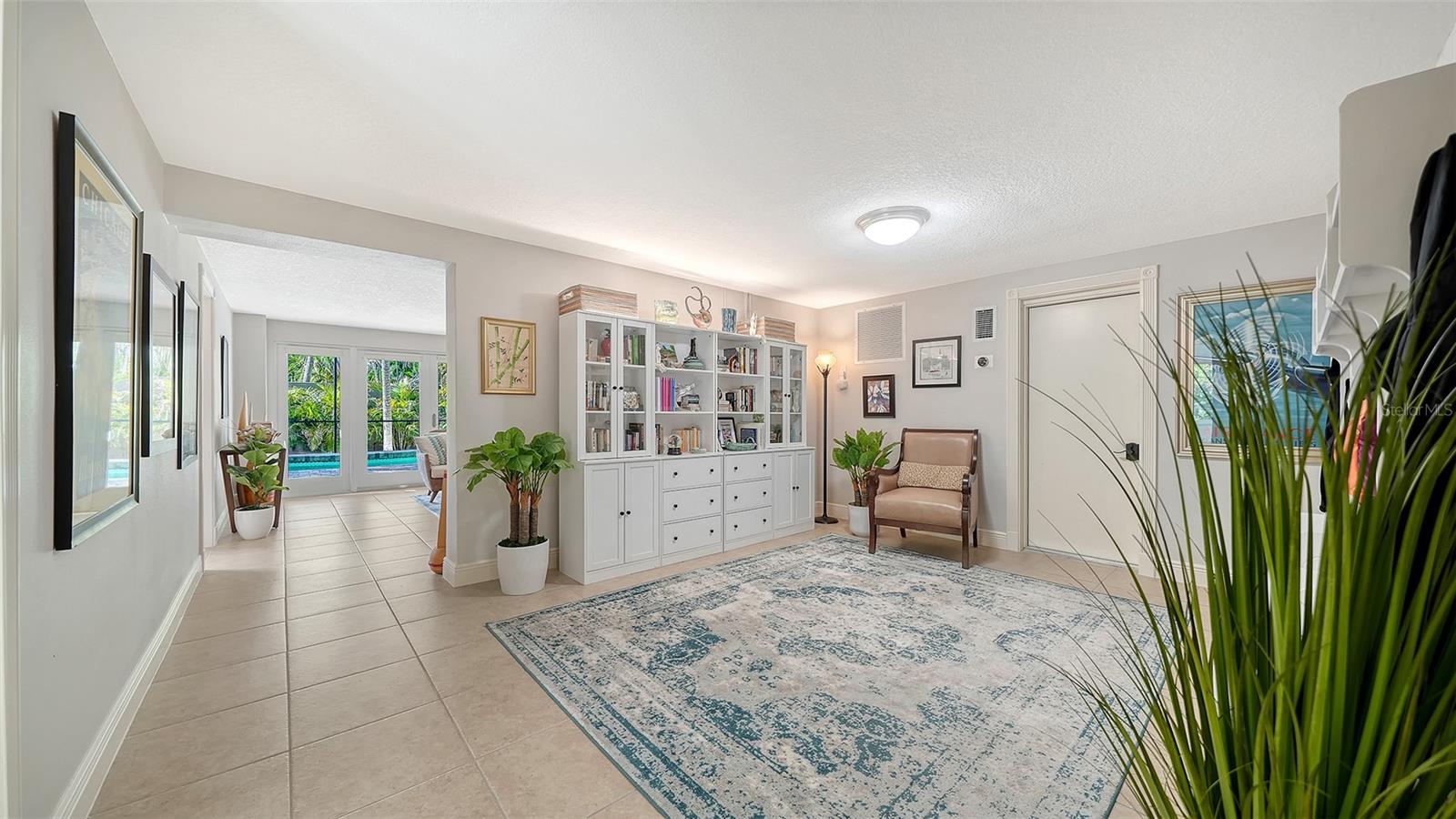5188 SIESTA WOODS DR