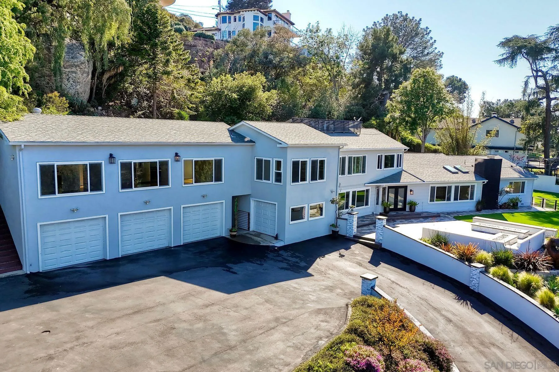 9945 Alto Dr.