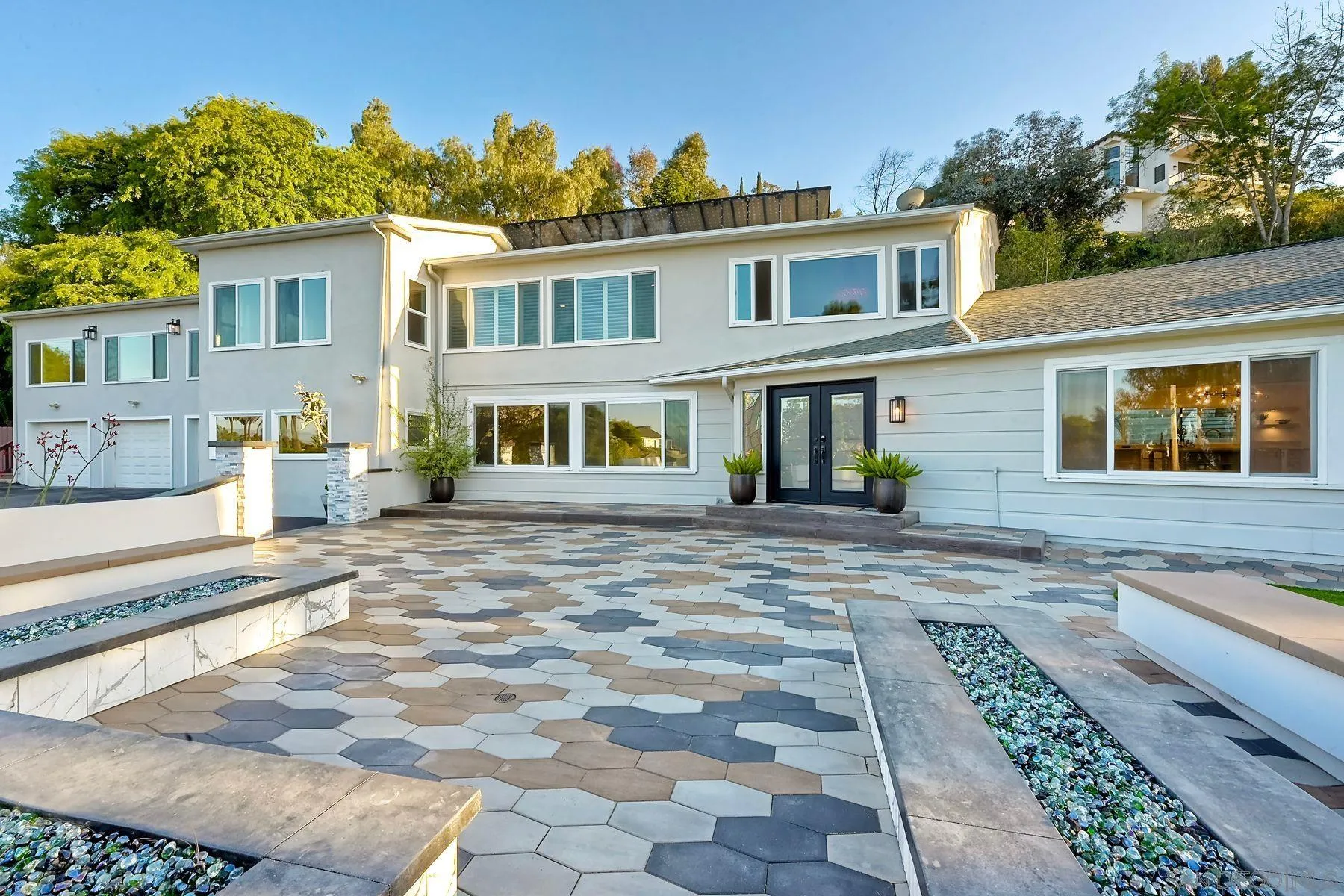 9945 Alto Dr.