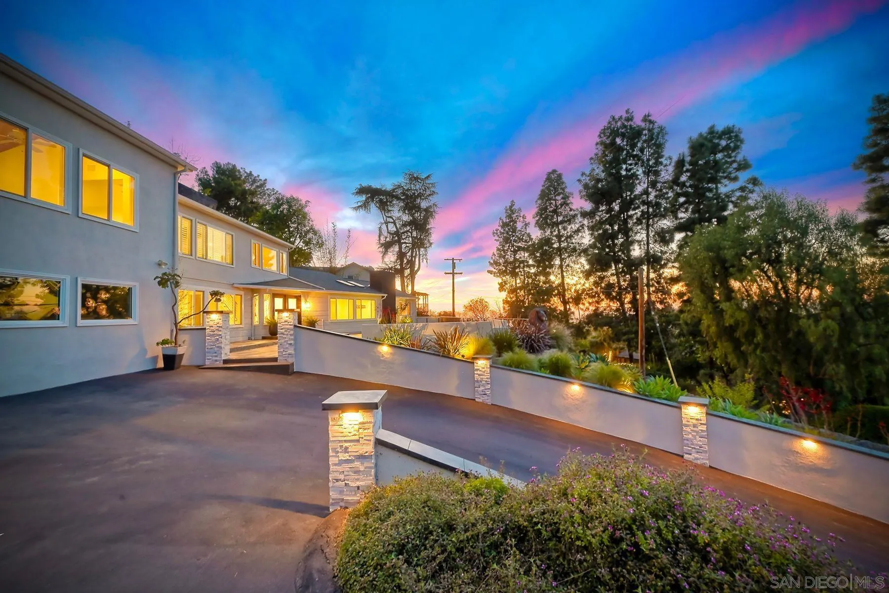 9945 Alto Dr.