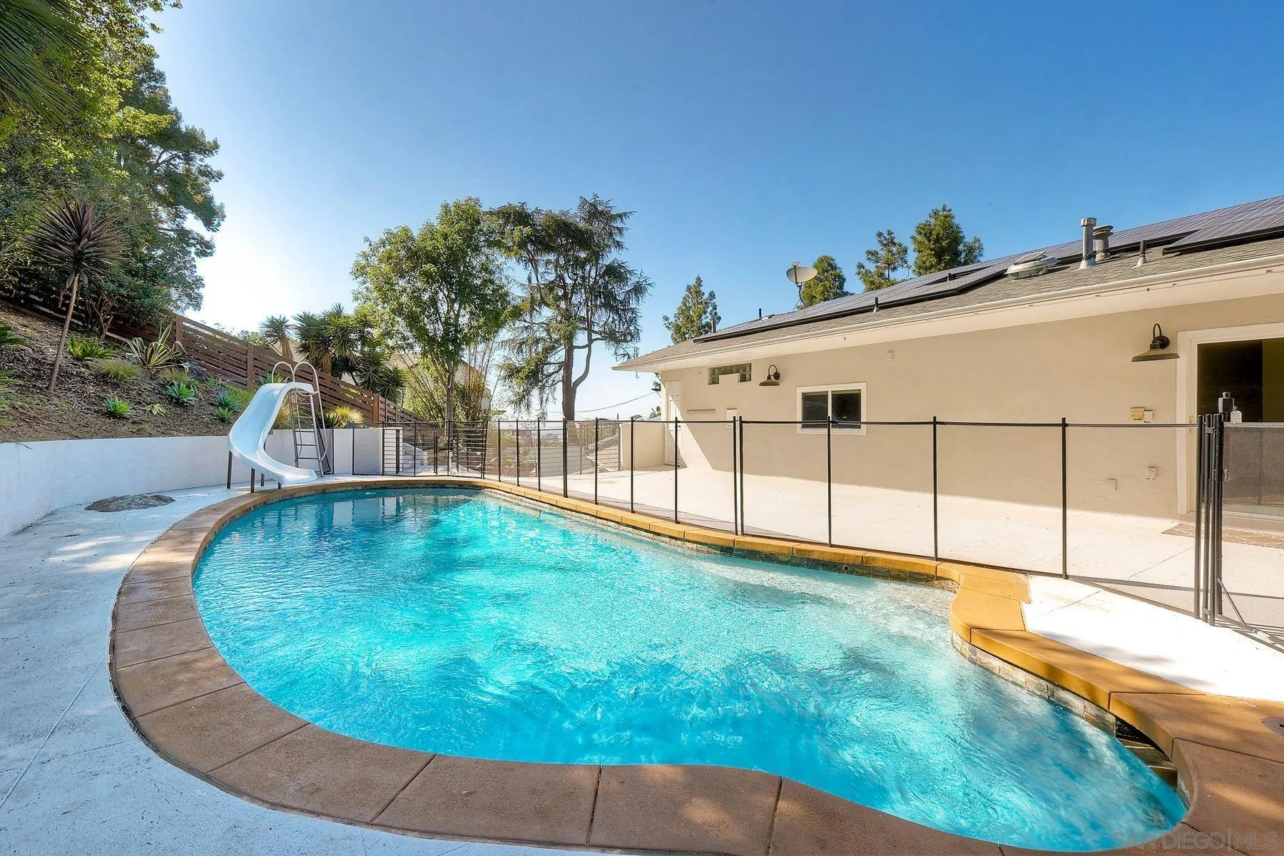 9945 Alto Dr.